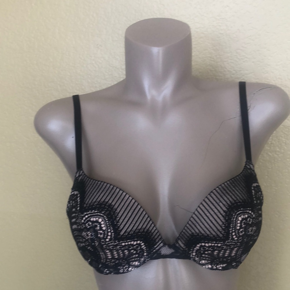 VS Dream Angels Push Up Black Lace Bra 34B